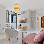Апартаменти Airosa Port Beautiful With Sea View Paseo Maritimo